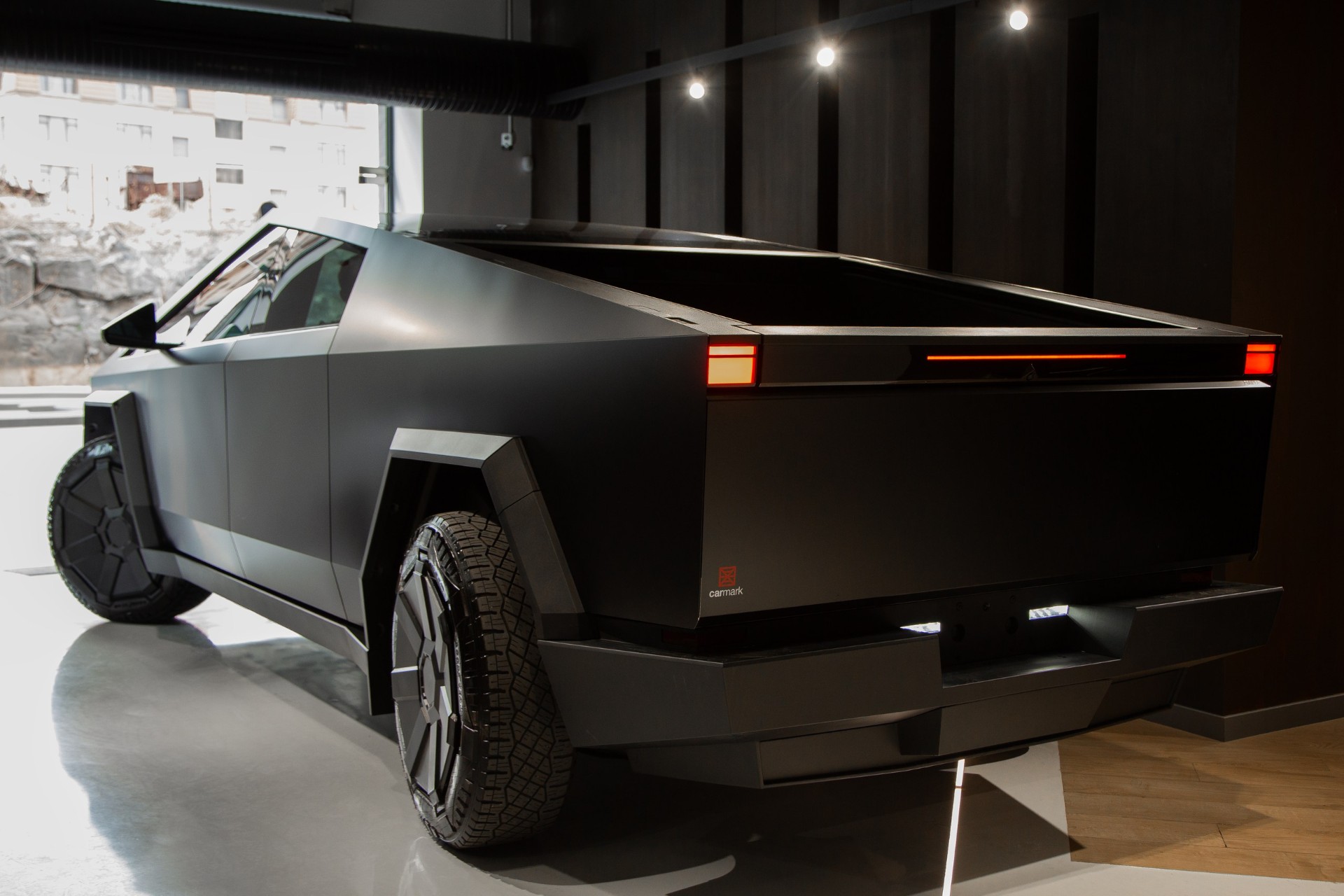Tesla  Cybertruck 