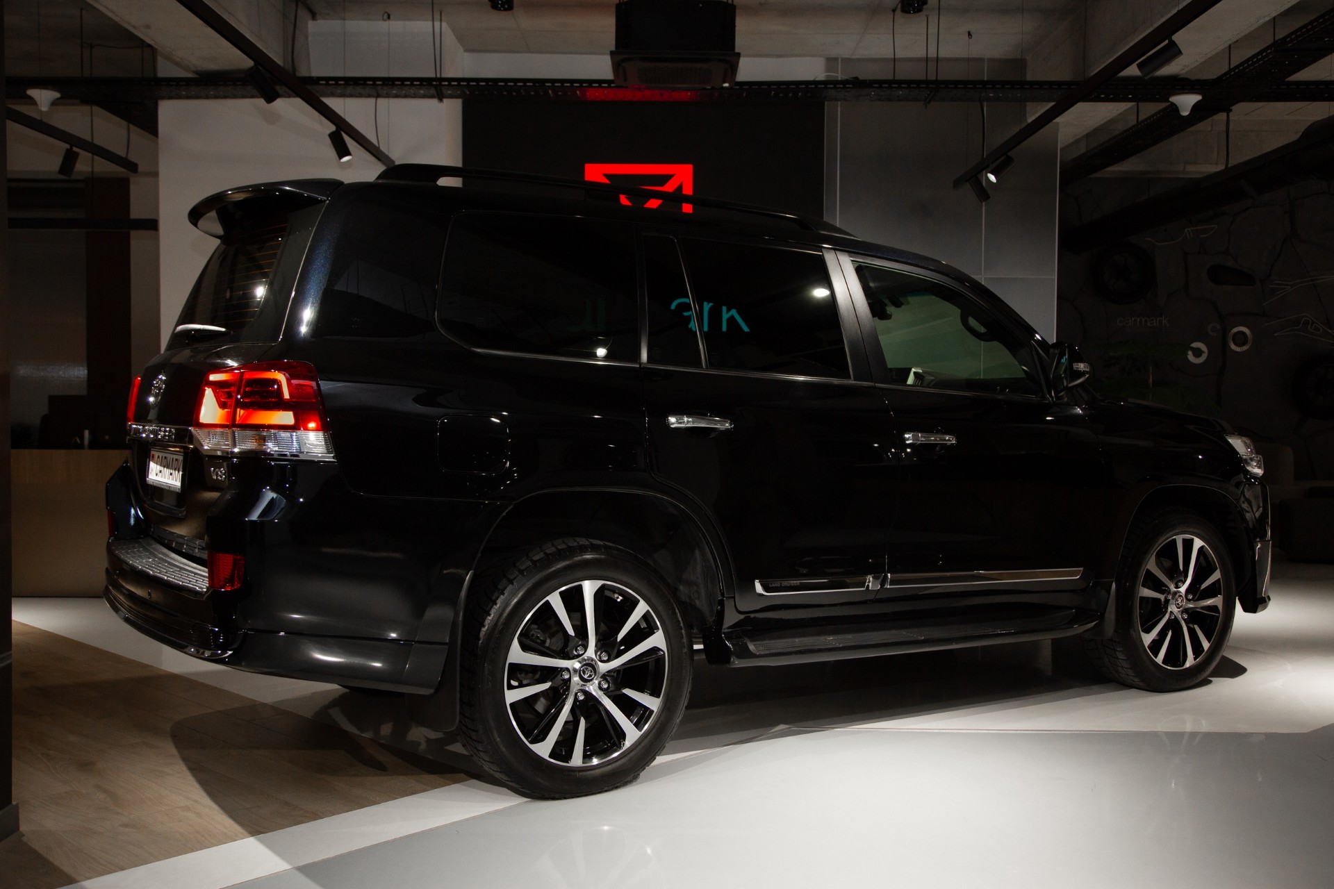 Toyota Land Cruiser 200 