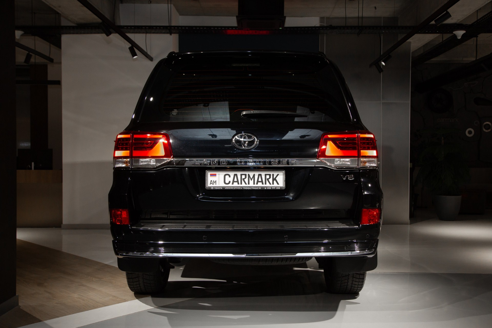 Toyota Land Cruiser 200 