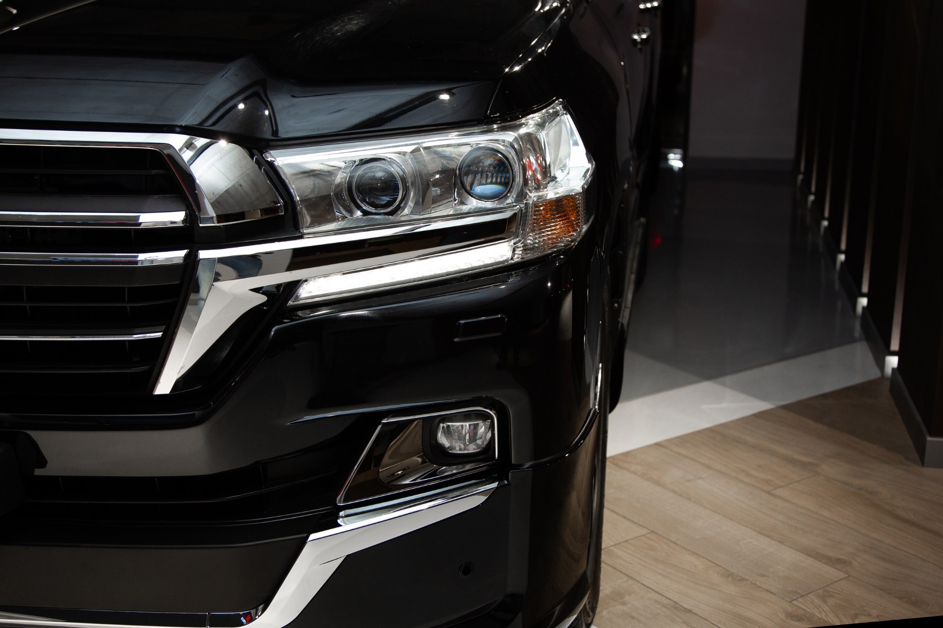 Toyota Land Cruiser 200 