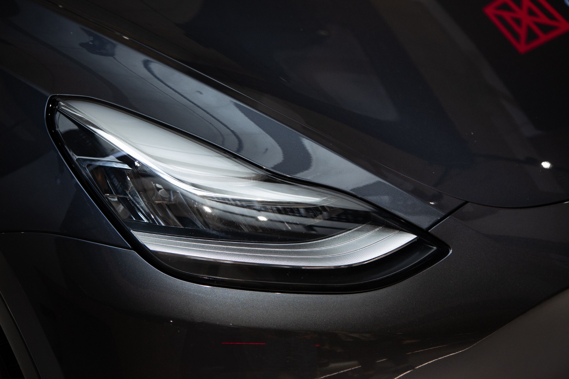 Tesla  Model Y