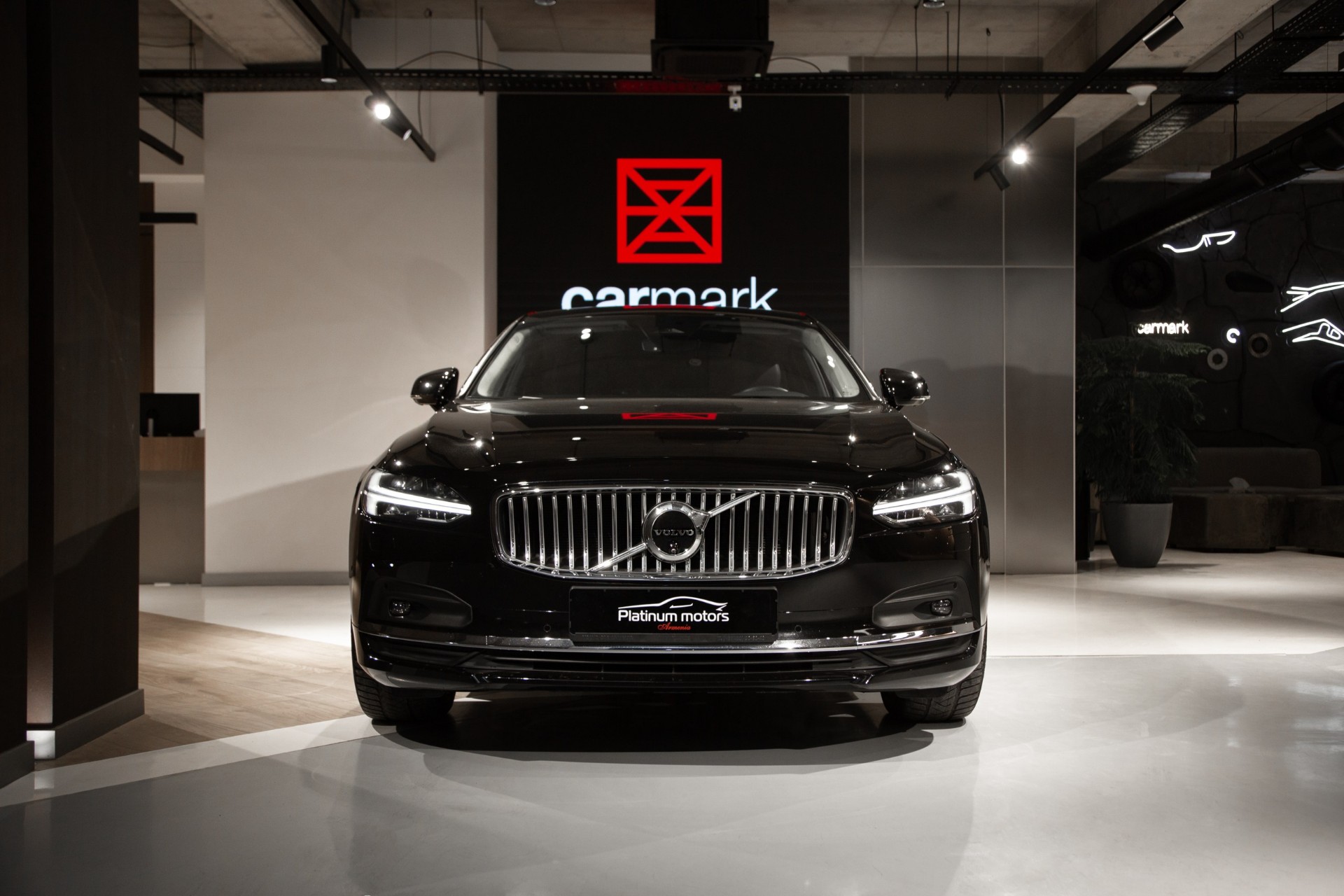 2023 Volvo  S90