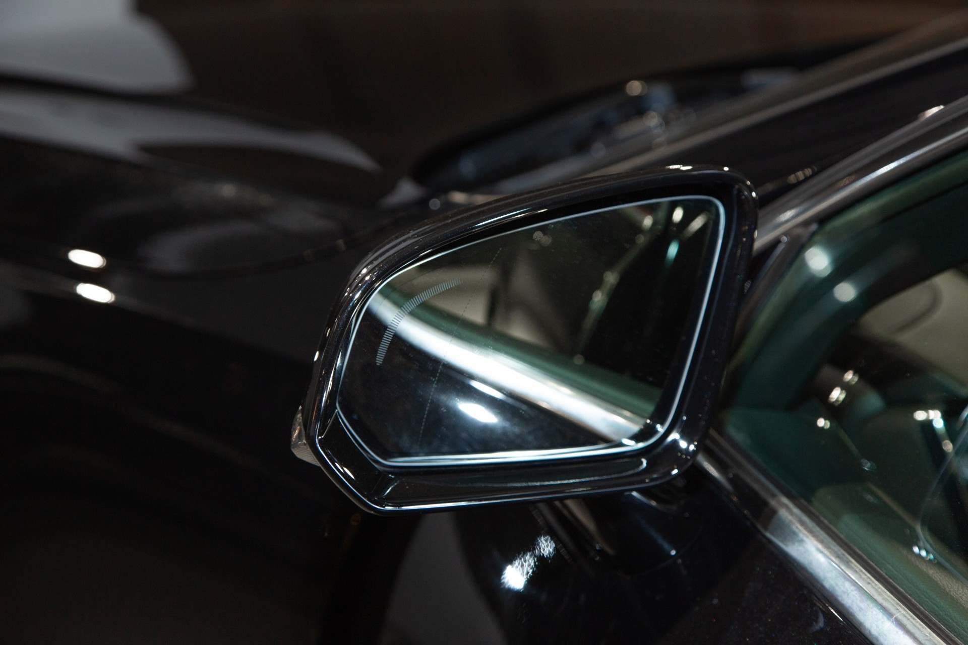 Volvo  S90